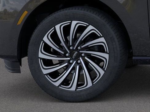 New 2025 Lincoln Navigator Black Label AWD/4WD image 20