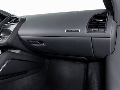 Used 2015 Audi R8 Competition image 37