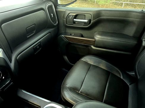 Used 2020 GMC Sierra 1500 SLT w/ SLT Premium Package image 32