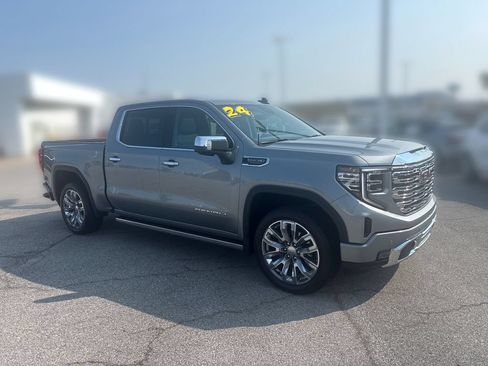 Used 2024 GMC Sierra 1500 Denali w/ Denali Reserve Package AWD/4WD image 11