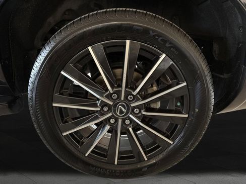 Certified 2024 Lexus GX 550 w/ Accessory Package (Z1) image 19