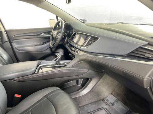 Used 2020 Buick Enclave Essence w/ Sound and Sites Package image 30