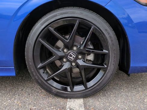 Used 2024 Honda Civic Sport image 11