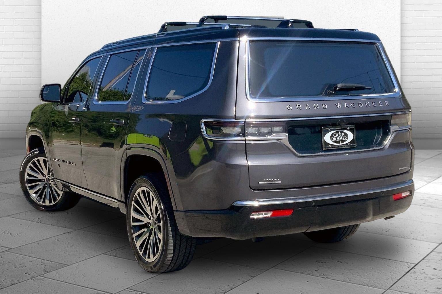 Used 2022 Jeep Grand Wagoneer Series III w/ Rear Seat Video Group 1 AWD/4WD image 11
