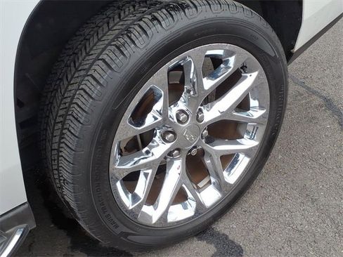 Used 2016 Cadillac Escalade Luxury image 9