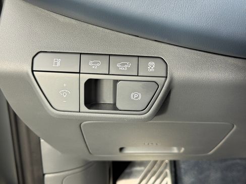 Used 2024 Kia EV9 GT-Line image 19