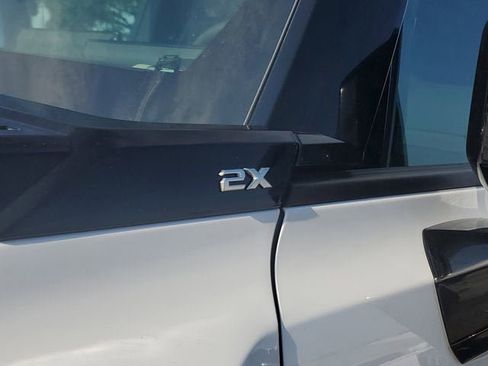 New 2026 GMC Hummer EV 4x4 Crew Cab image 9