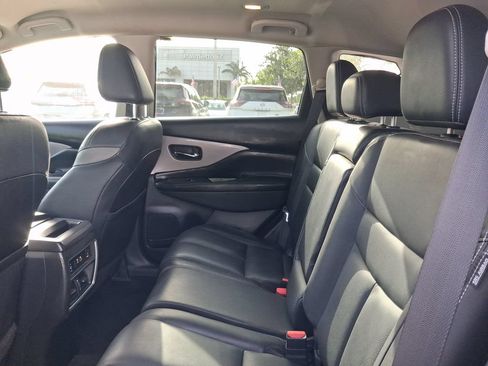 Used 2019 Nissan Murano SL FWD image 8