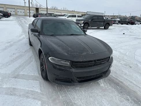 Used 2020 Dodge Charger SXT image 27