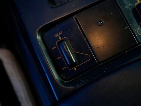 Used 1992 Chevrolet Corvette Convertible image 60