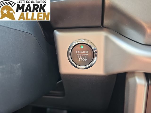 Used 2024 Ford Expedition XLT AWD/4WD image 16