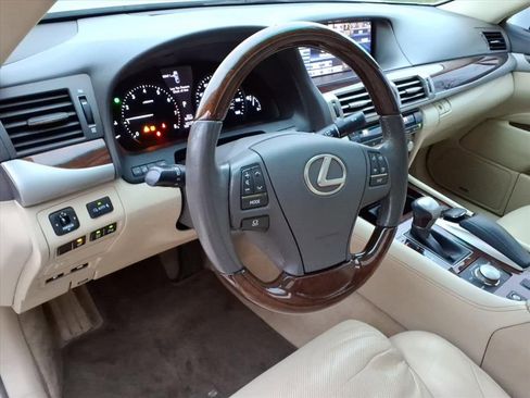 Used 2014 Lexus LS 460 image 14