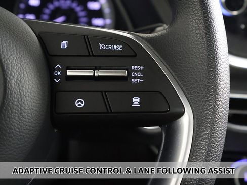 Used 2023 Hyundai Sonata SEL w/ Cargo Package image 4