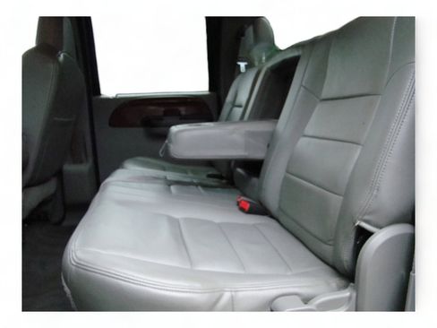 Used 2005 Ford F250 Lariat image 18