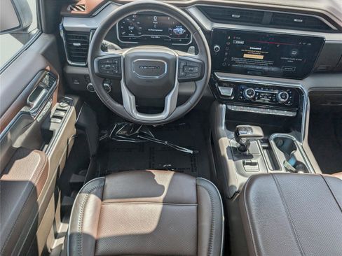 Used 2024 GMC Sierra 1500 Denali w/ Denali Reserve Package AWD/4WD image 27