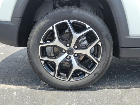 Used 2025 Jeep Compass Limited AWD/4WD image 9