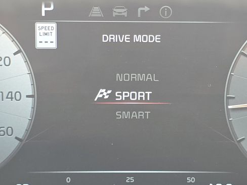 Used 2023 Kia Sportage SX image 33