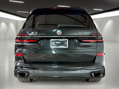 Used 2023 BMW X7 xDrive40i w/ Executive Package image 9