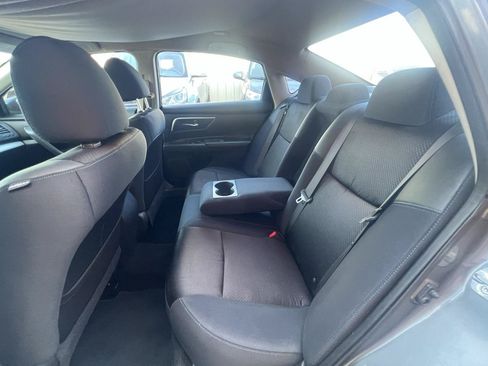 Used 2017 Nissan Altima 2.5 SR w/ Midnight Edition Package FWD image 28
