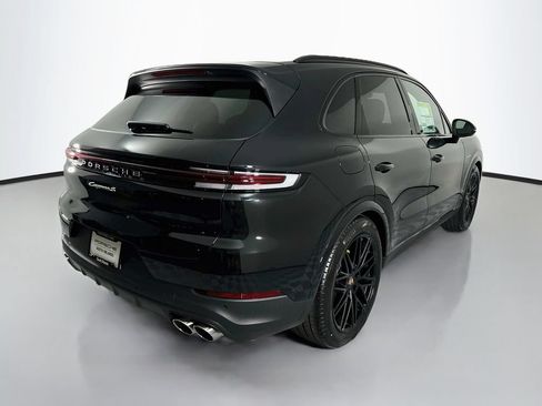 New 2026 Porsche Cayenne S AWD/4WD image 9