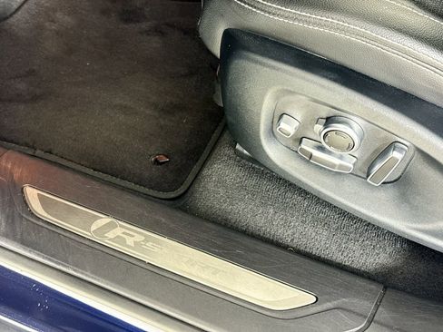 Used 2019 Jaguar F-PACE R-Sport image 18