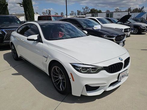 Used 2018 BMW M4 Coupe w/ Executive Package RWD image 3