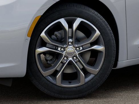 New 2026 Chrysler Pacifica Pinnacle image 8