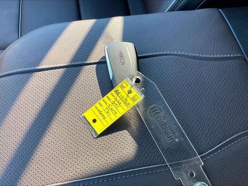 Used 2024 GMC Sierra 1500 Denali w/ Technology Package image 13