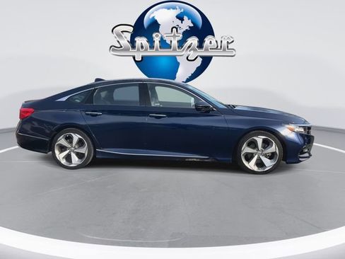 Used 2020 Honda Accord Touring image 4