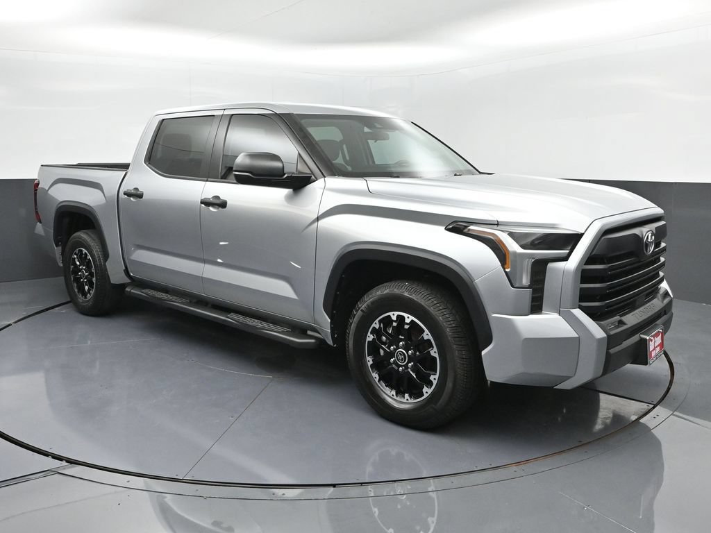 Used 2024 Toyota Tundra SR5 RWD image 2