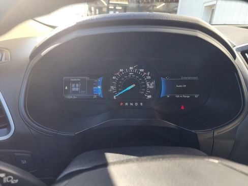 Used 2022 Ford Edge SE w/ Black Appearance Package AWD/4WD image 18