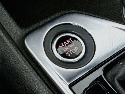 Used 2020 Nissan Sentra SV w/ Lighting Package FWD image 19