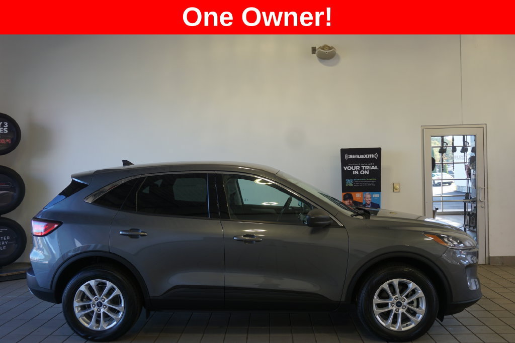 Used 2022 Ford Escape SE w/ Convenience Package AWD/4WD image 2
