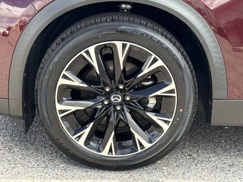 Certified 2024 MAZDA CX-90 Plug-In Hybrid w/ Premium Pkg image 10