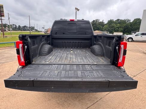 Used 2024 Ford F250 Platinum w/ FX4 Off-Road Package AWD/4WD image 10