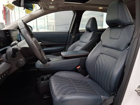 Certified 2024 Nissan Ariya AWD image 12