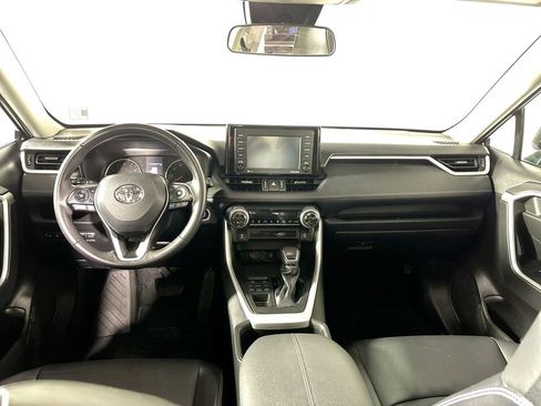 Used 2022 Toyota RAV4 XLE Premium w/ Carpet Mat Package (TMS) image 12