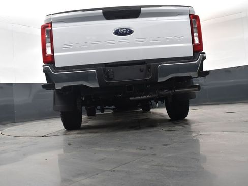 New 2026 Ford F250 XL w/ XL Chrome Package AWD/4WD image 15