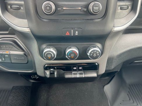 Used 2021 RAM 2500 Big Horn AWD/4WD image 29