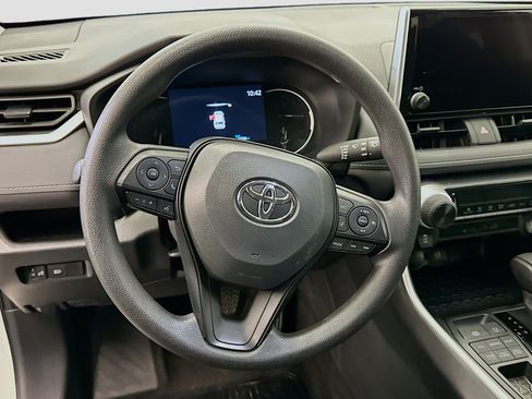 Used 2025 Toyota RAV4 LE image 18