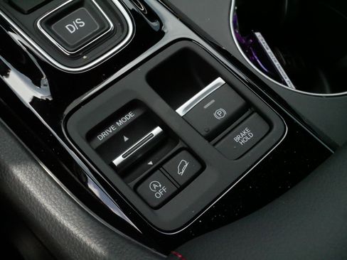 Certified 2026 Honda Pilot Black Edition image 25