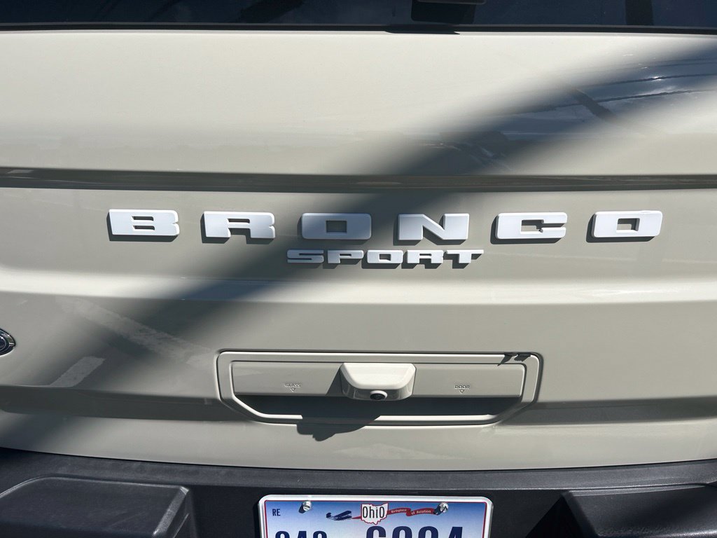 Used 2025 Ford Bronco Sport Badlands w/ Badlands Tech Package AWD/4WD image 2