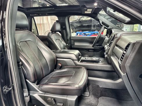 Used 2021 Ford Expedition Limited image 32