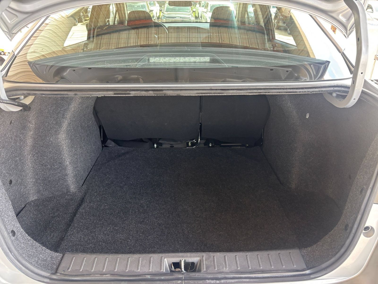 Used 2025 Nissan Versa SV FWD image 28