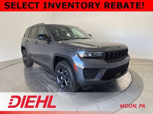 New 2025 Jeep Grand Cherokee Altitude w/ Trailer Tow Package image 1