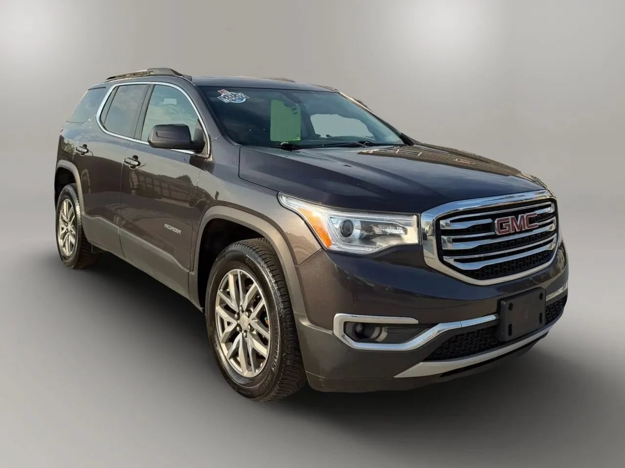 Used 2018 GMC Acadia SLE w/ Driver Alert Package I AWD/4WD image 1