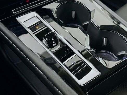 New 2026 Volkswagen Atlas SEL Premium R-Line image 17