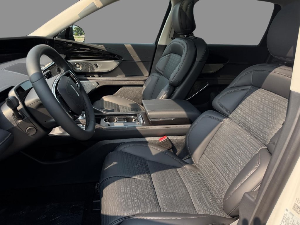 New 2026 Lincoln Nautilus Reserve AWD/4WD image 14