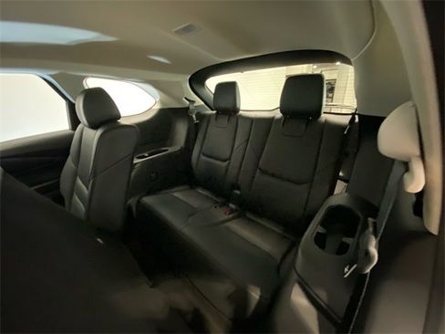 Used 2022 MAZDA CX-9 Touring image 22