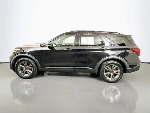 Used 2020 Ford Explorer ST w/ ST Street Pack image 4